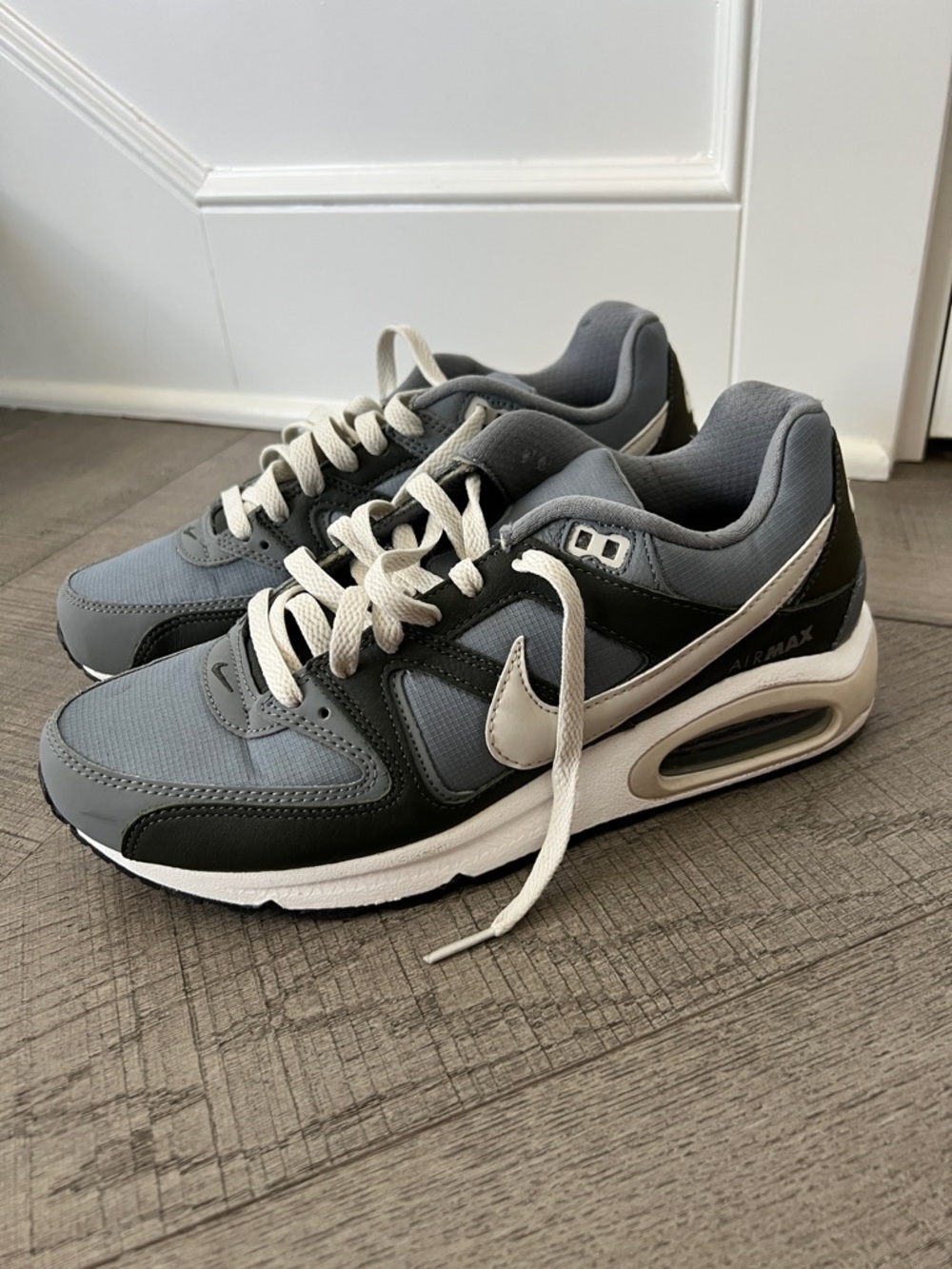 Nike Air Max Command Sneakers men’s size 8 slate gray white